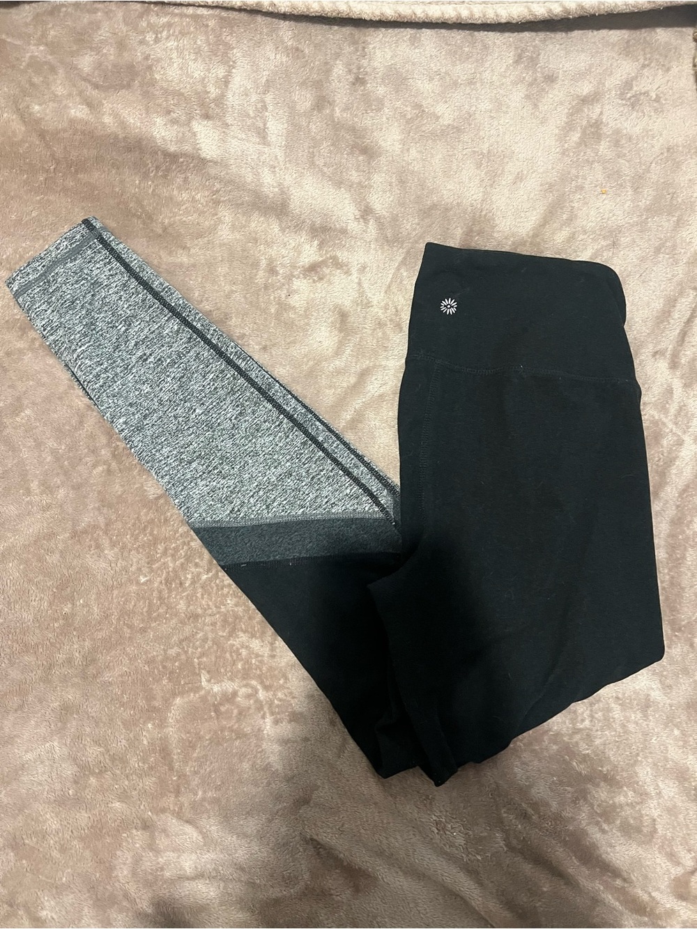 Women's Black and Gray Colorblock Active Leggings
